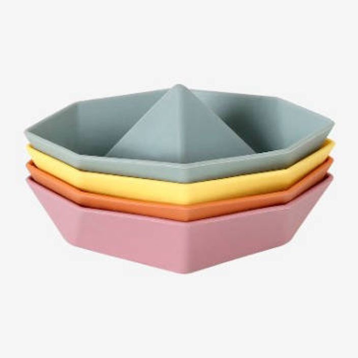 Set of 4 multicoloures baby bath boats in red yellow purple blue stacked