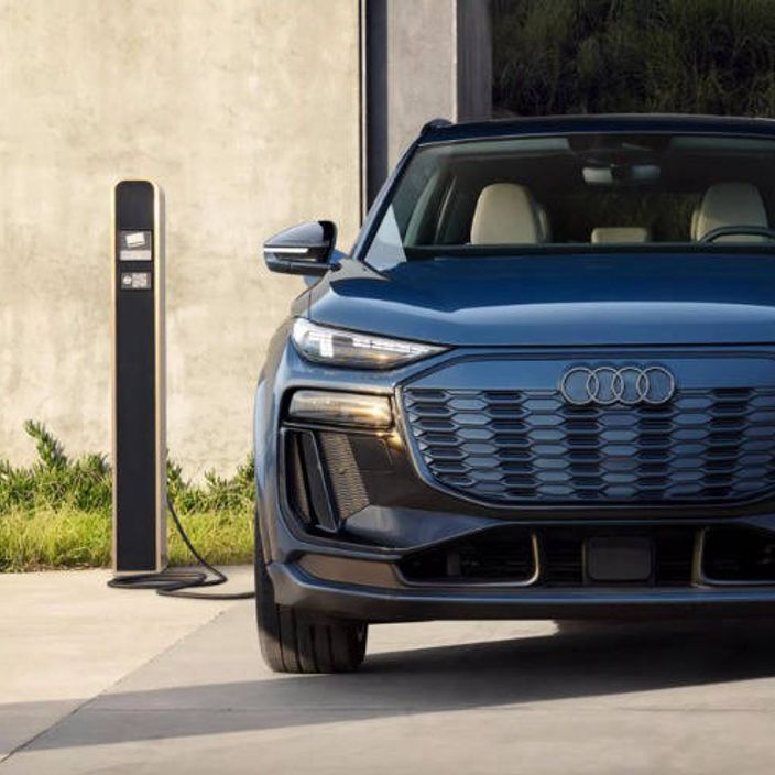 Audi E-Tron SQ6 charging