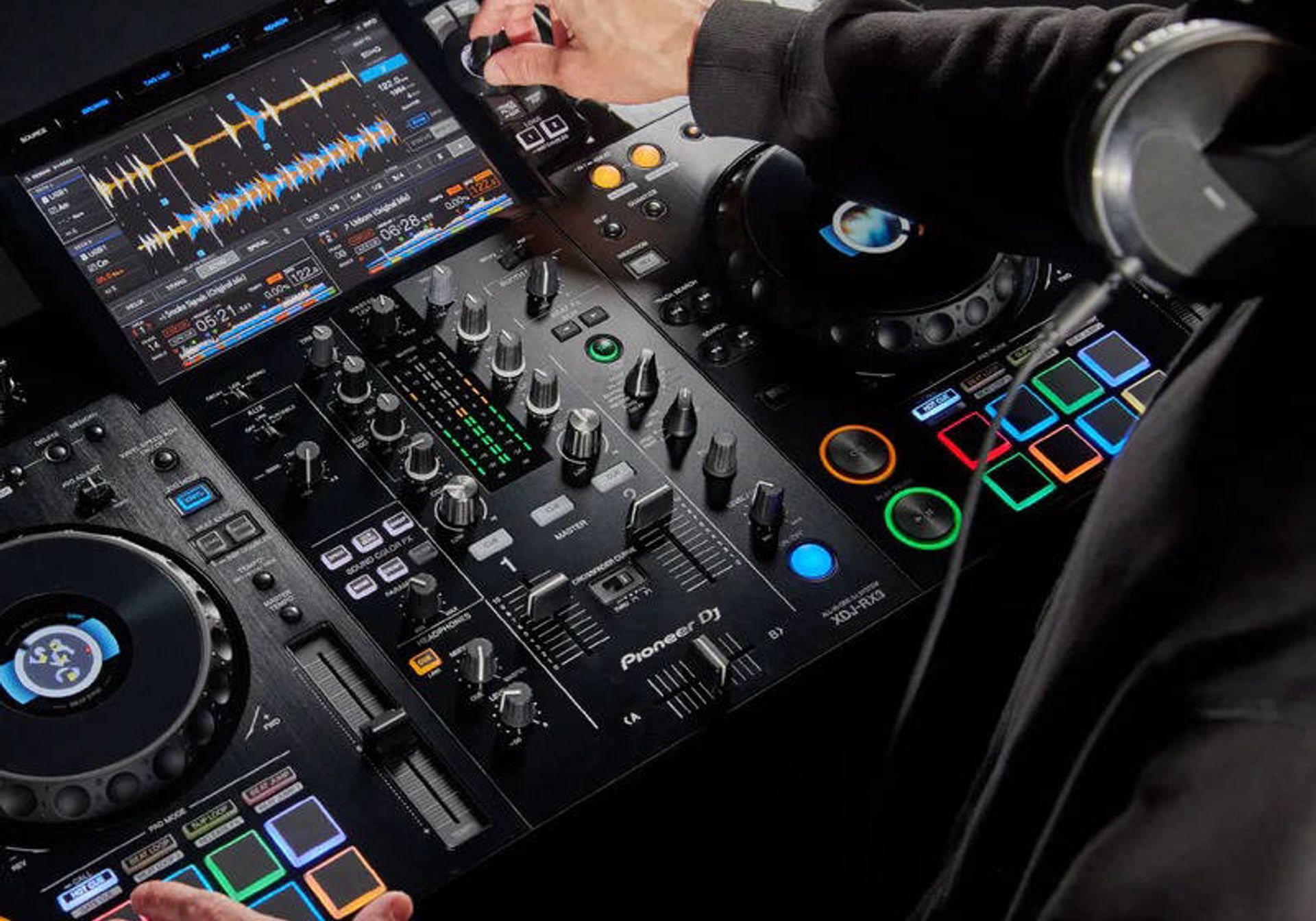 Pioneer all-in-one DJ system XDJ-RX3