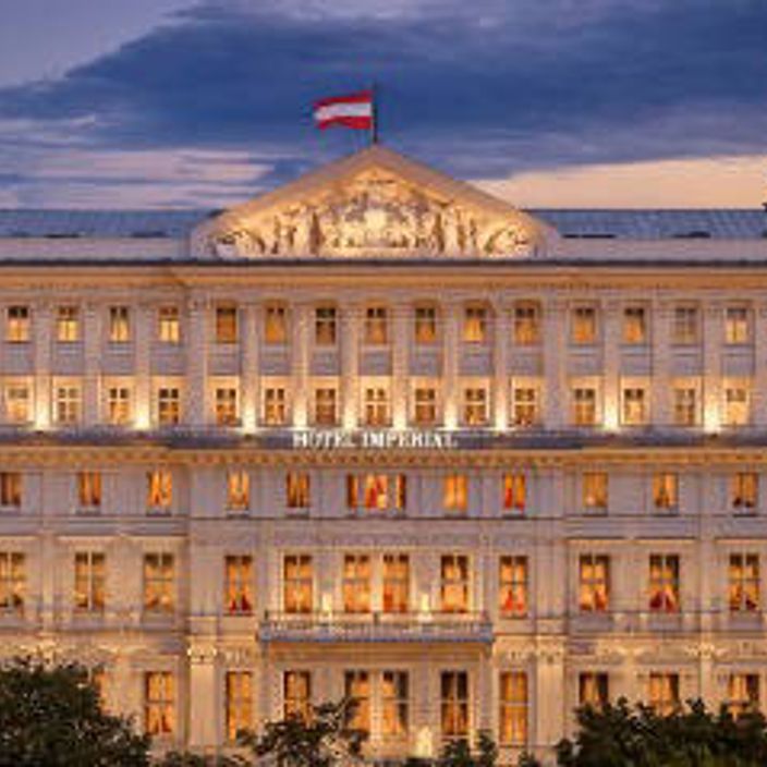 Hotel Imperial at sundown