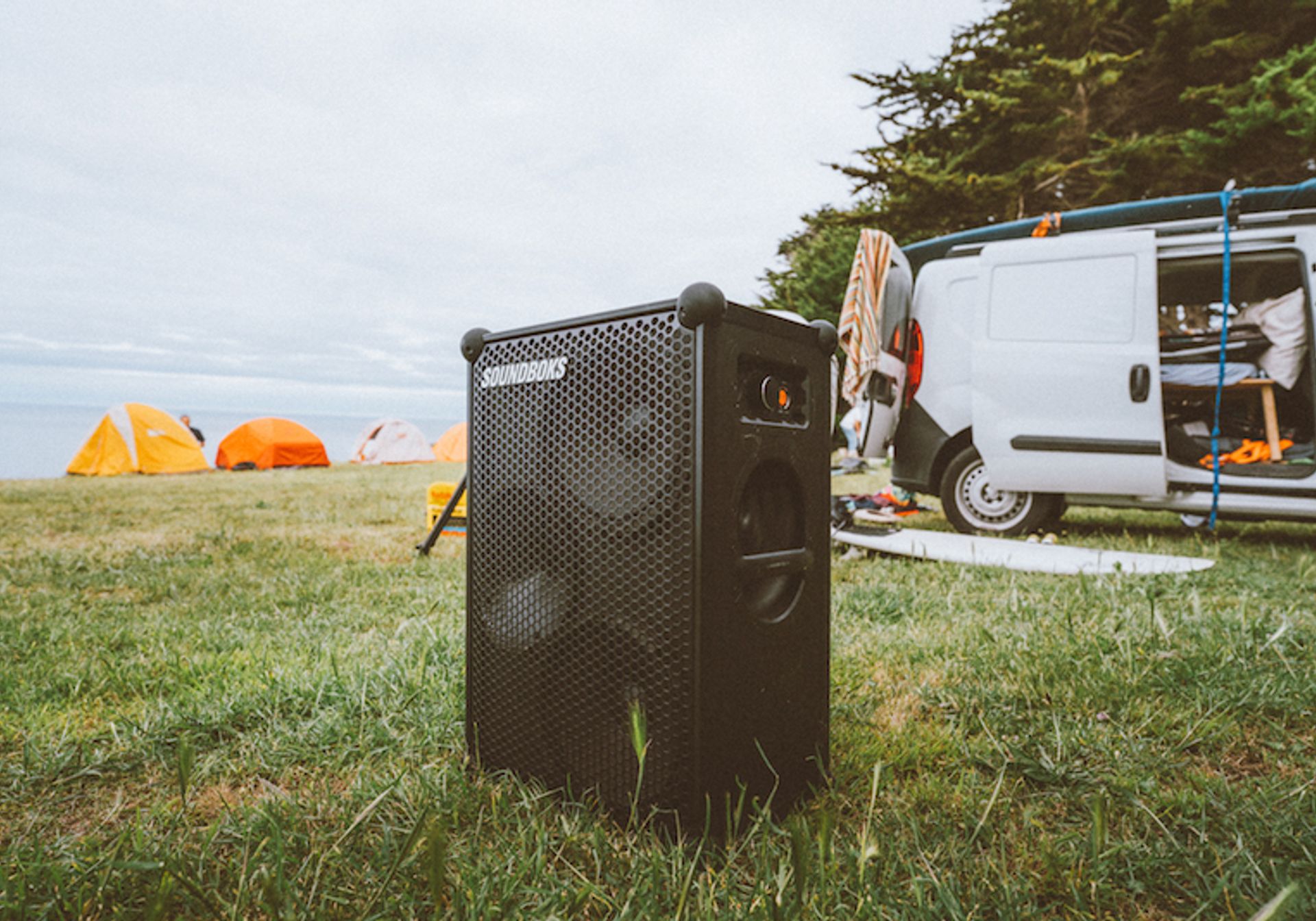 Soundboks 4 view inside all the parts