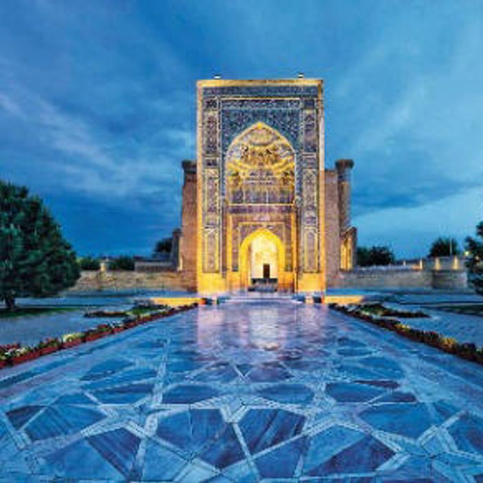 The path leading to Gur-e Amir, a mausoleum