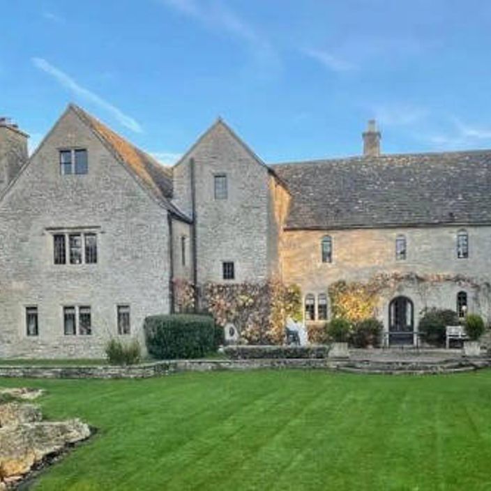 Country house in Codrington, UK