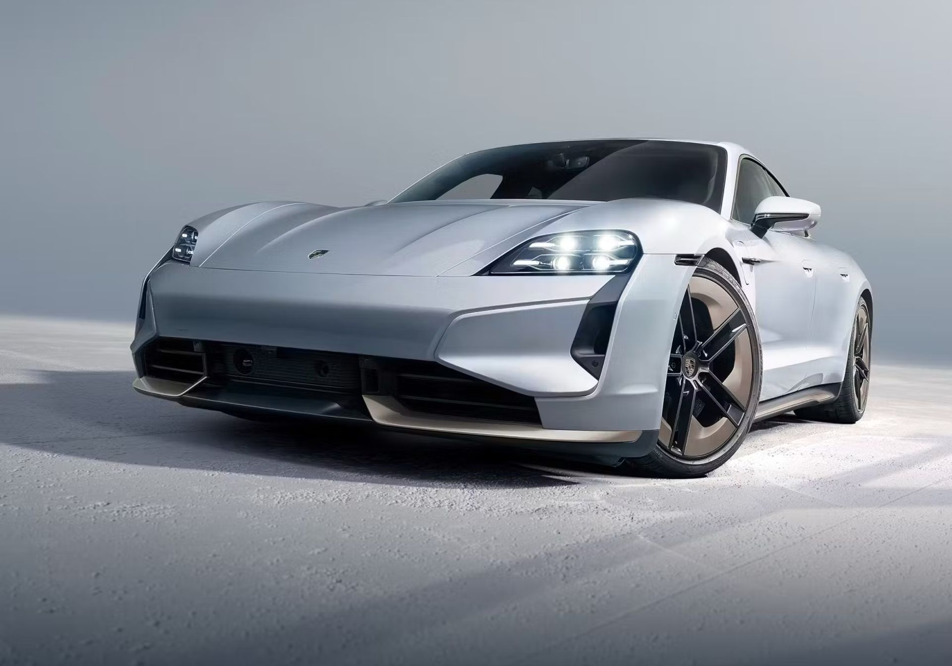 Porsche Taycan front