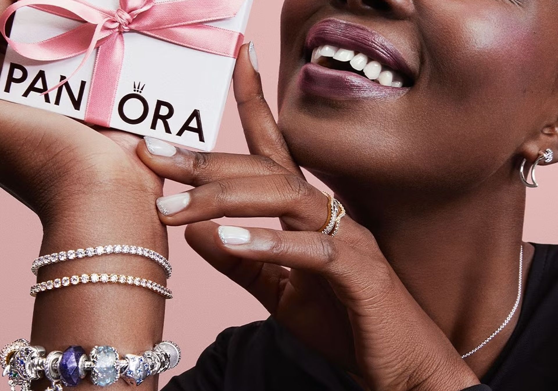 pandora gifts under a christmas tree