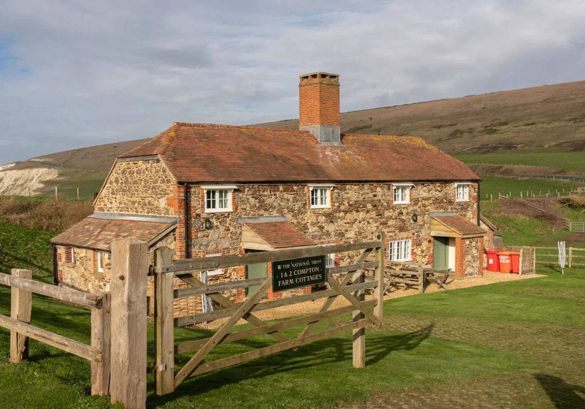 1 Compton Farm Cottages