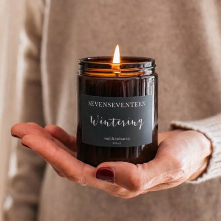 Wintering / Oud & Tobacco
