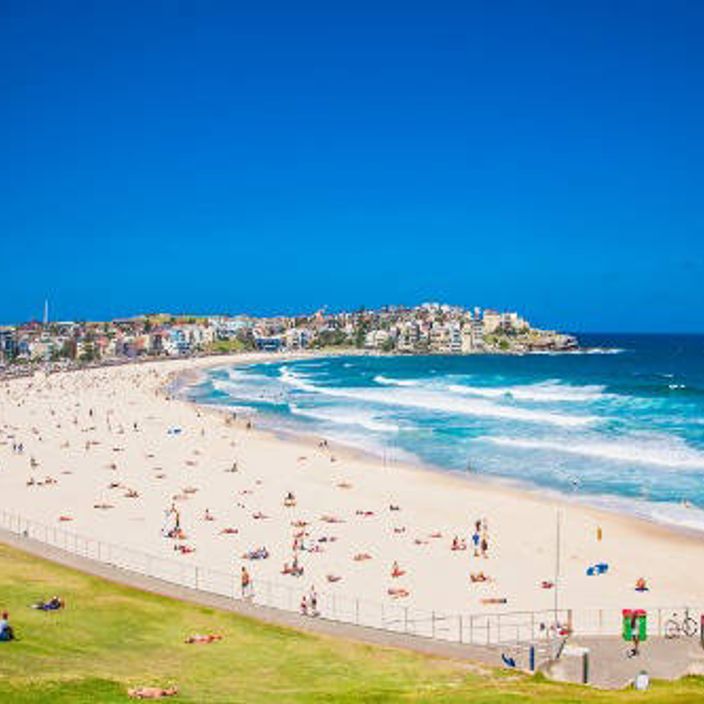 Bondi Beach in the sun