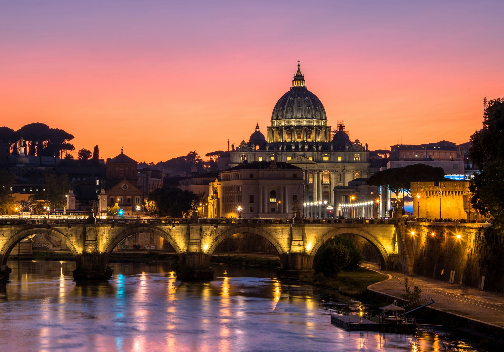 Vatican Night Tour with the Sistine Chapel